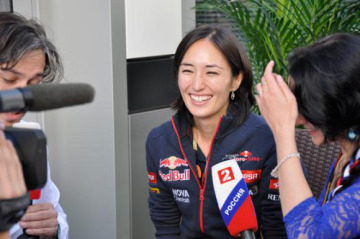 トロロッソの美人広報 F1速報