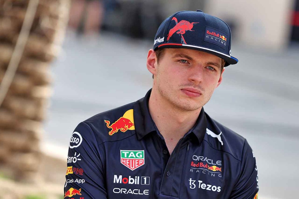 フェルスタッペン 限定キャップ / レッドブル ソフトシェル ポロシャツ